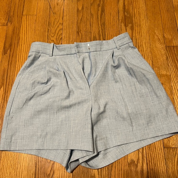 Women's Curve Love A&F Sloane Tailored Short - Picture 2 of 4